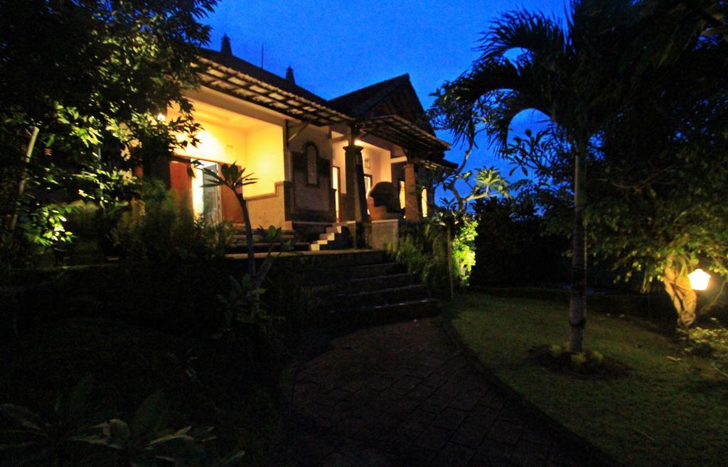 Graha Rusni Villa Ubud Exteriör bild